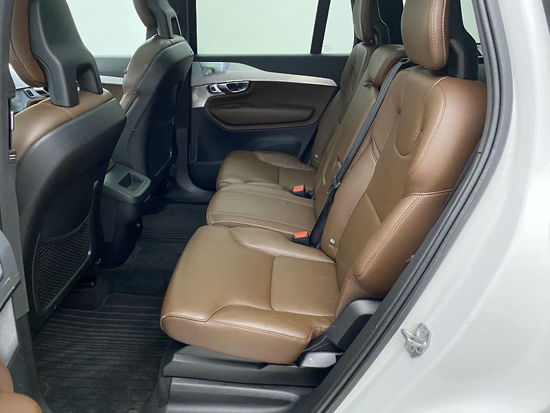 Volvo XC90 T6 AWD MOMENTUM AUT  - fotka 5 z 42