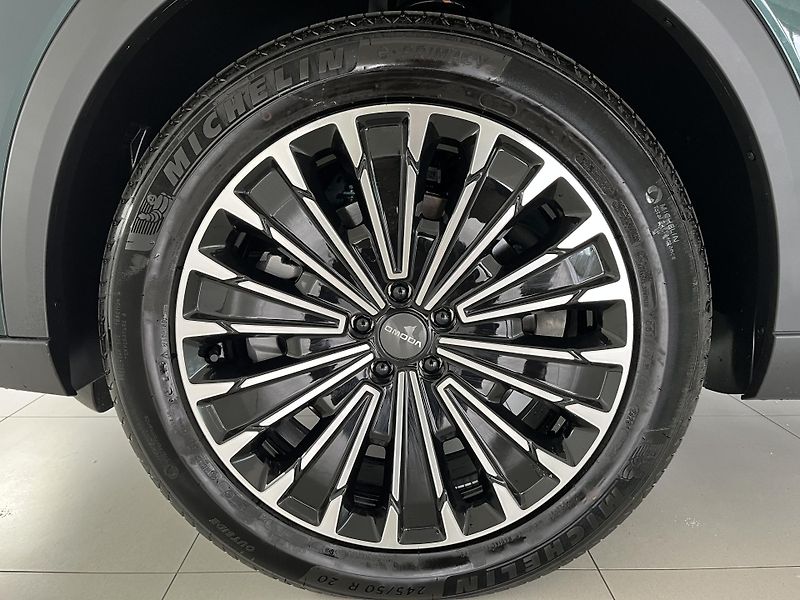 Omoda 9 PHEV (2026) PREMIUM - fotka 10 z 34