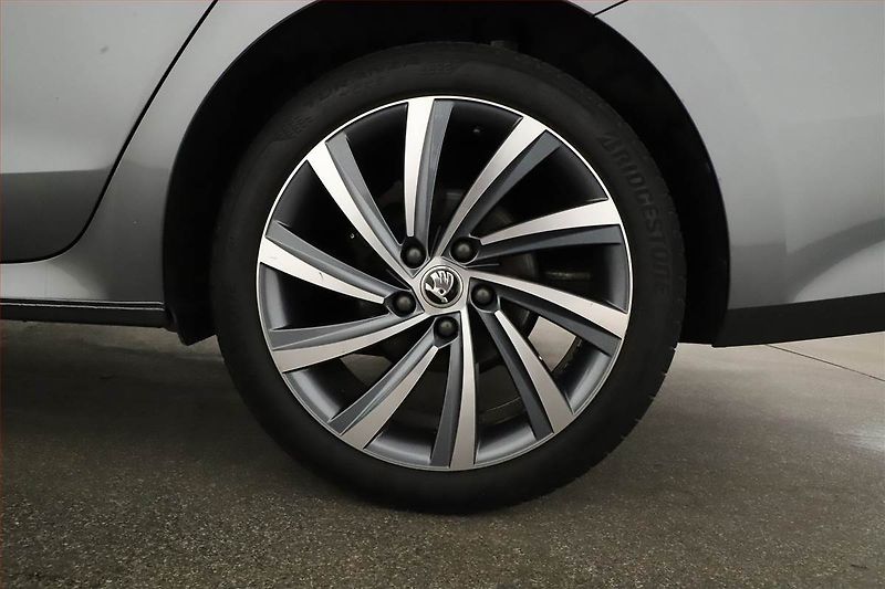 Škoda Octavia (2023) Style 1.5 TSI e-tec - fotka 20 z 20