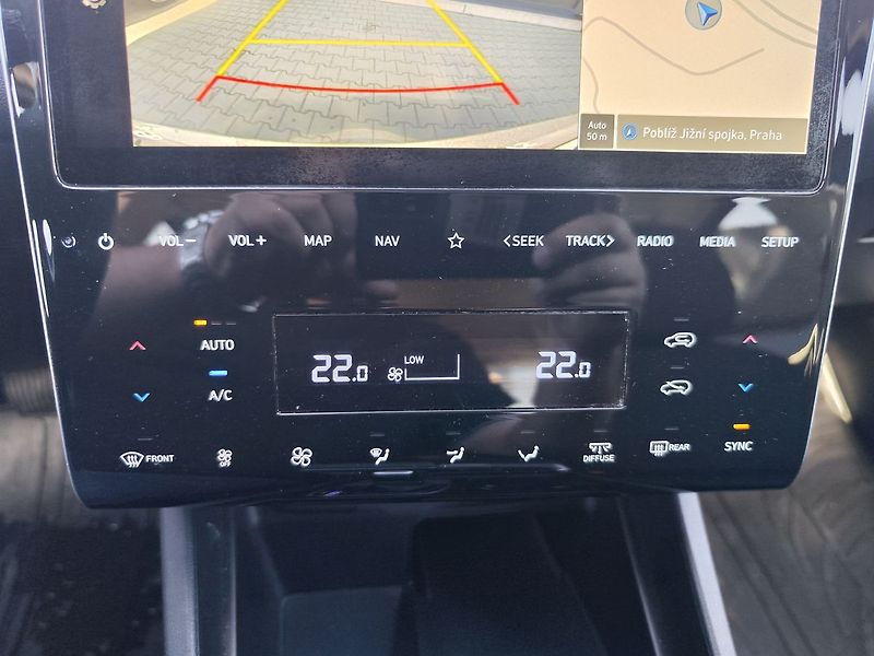 Hyundai Tucson 1.6 CRDI/100kW Smart Navi DCT - fotka 20 z 34