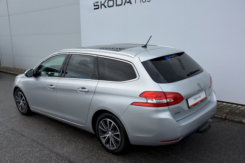 Peugeot 308 (2016) SW 1.6 HDI 73 kW ALLURE - prav - fotka 8 z 27
