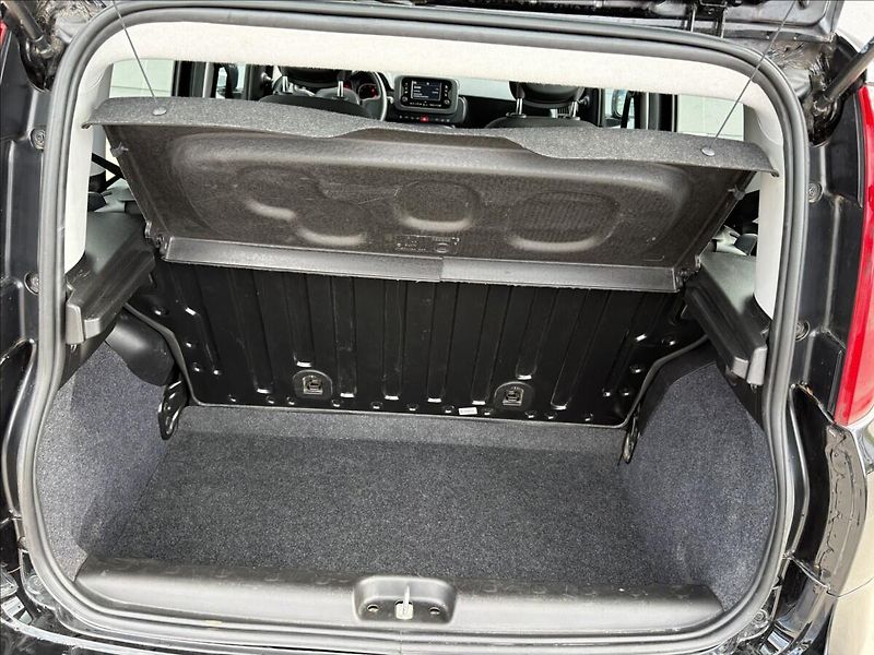 Fiat Panda 1,0 Hybrid Klima CZ 1 MAJITEL - fotka 21 z 25