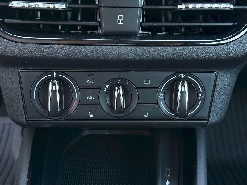 Škoda Scala (2022) 1.0 TSI 81 kW Ambition Plus - fotka 12 z 23