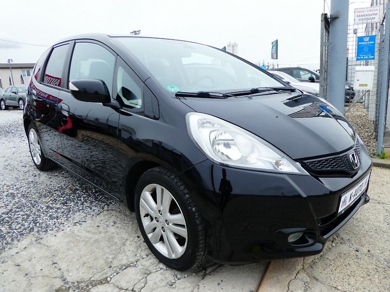 Honda Jazz (2012) 1.4i 73kW REZERVOVANO - fotka 3 z 32