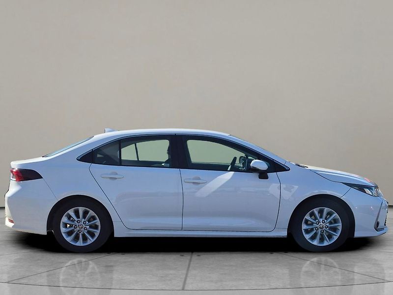 Toyota Corolla 1.5VVTi Comfort Tech - fotka 3 z 20