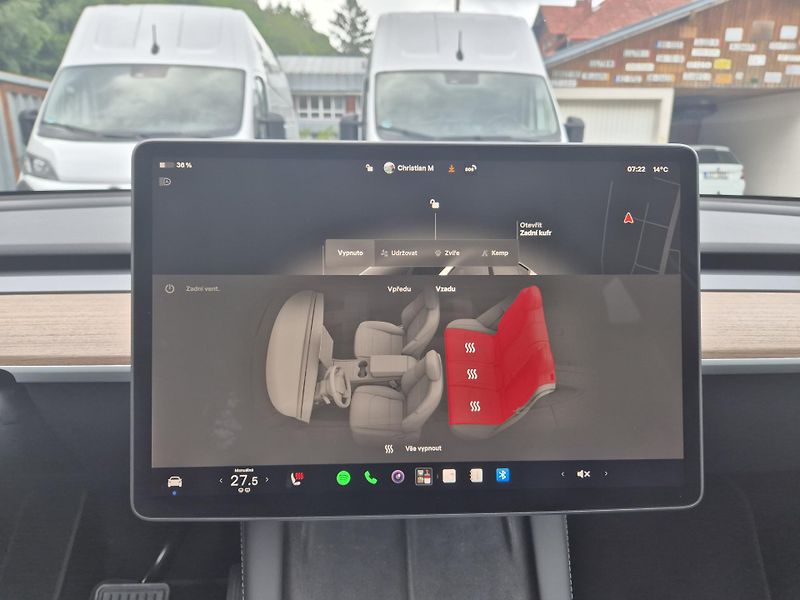 Tesla Model Y LONG RANGE DUAL MOTOR TZ 91 % - fotka 33 z 50