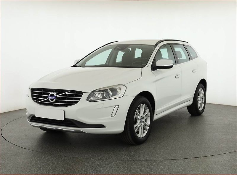 Volvo XC60 (2015) D5, 4X4, Automat, Serv.kniha - fotka 2 z 20
