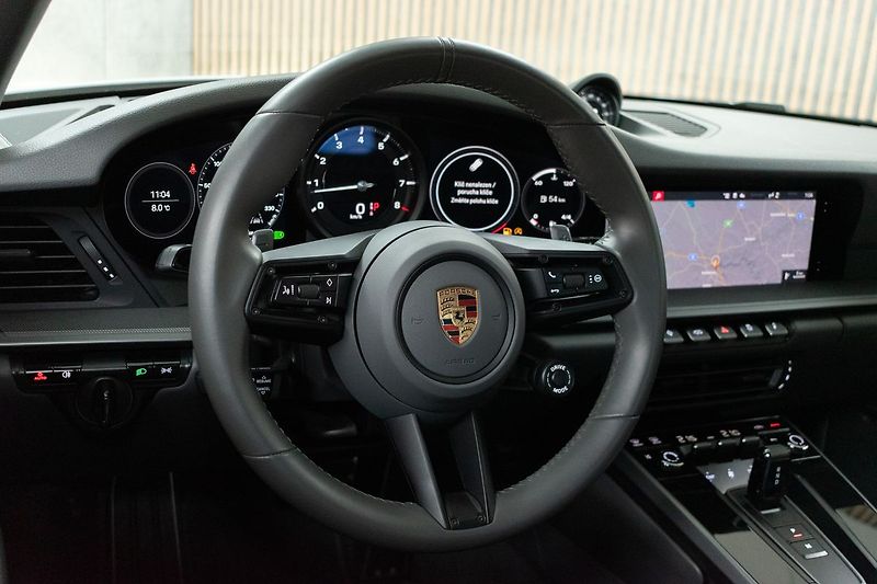 Porsche 911 992 CARRERA 4*BLACK PAKET*DPH* - fotka 16 z 37