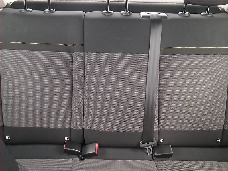 Citroën C3 (2018) 1.2 PureTech, Tempomat - fotka 10 z 16