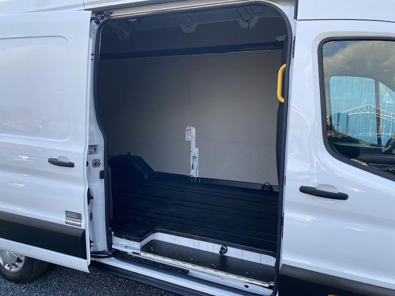 Ford Transit (2024) 2.0TDCi, 350 L4, NAJ.97TIS.KM - fotka 16 z 54