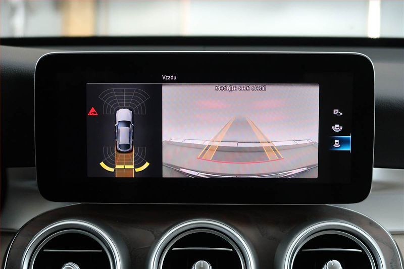 Mercedes-Benz GLC (2021) 220 d - fotka 18 z 25