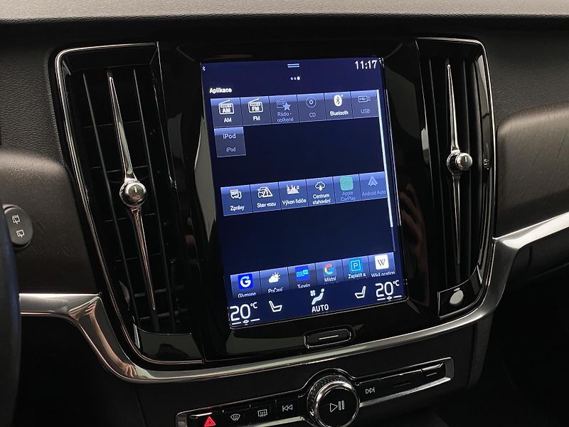 Volvo V90 CC T5 AWD MOMENTUM REZERVACE - fotka 38 z 46