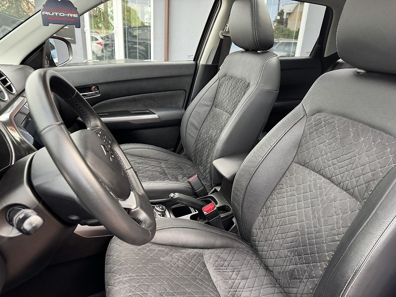 Suzuki Vitara (2023) 1.4i BoosterJet Allgrip ZÁRUKA - fotka 26 z 48