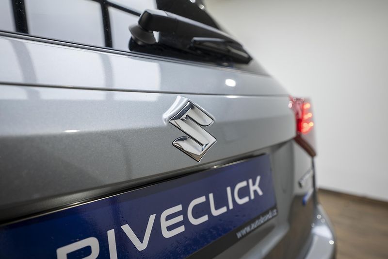 Suzuki Vitara (2023) Hybrid 1.4 95 kW - fotka 28 z 34