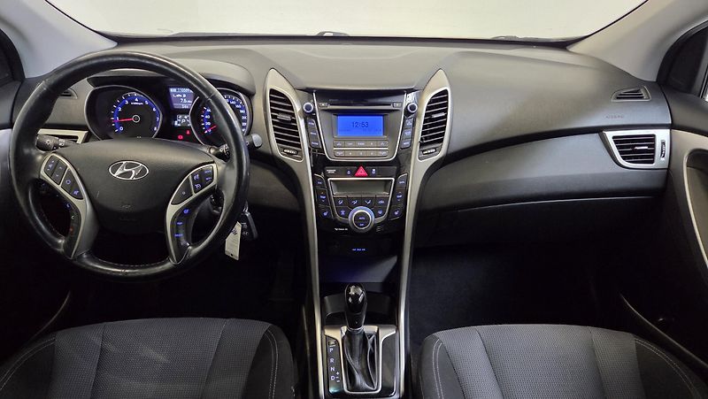 Hyundai i30 - fotka 6 z 6