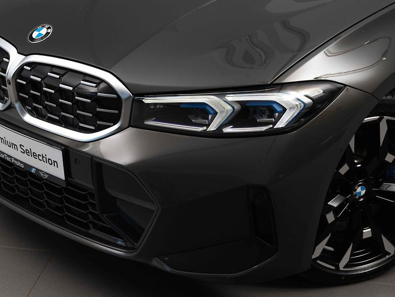 BMW Řada 3 M340i xDrive Touring - fotka 7 z 23
