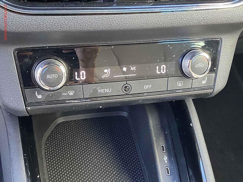 Škoda Kamiq (2020) 1.0 TSi, Style, DSG, kůže, TZ - fotka 15 z 20