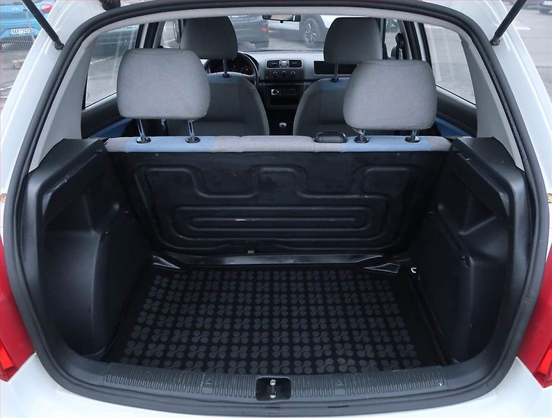 Škoda Fabia (2008) 1.2, nová STK, CZ doklady - fotka 13 z 13