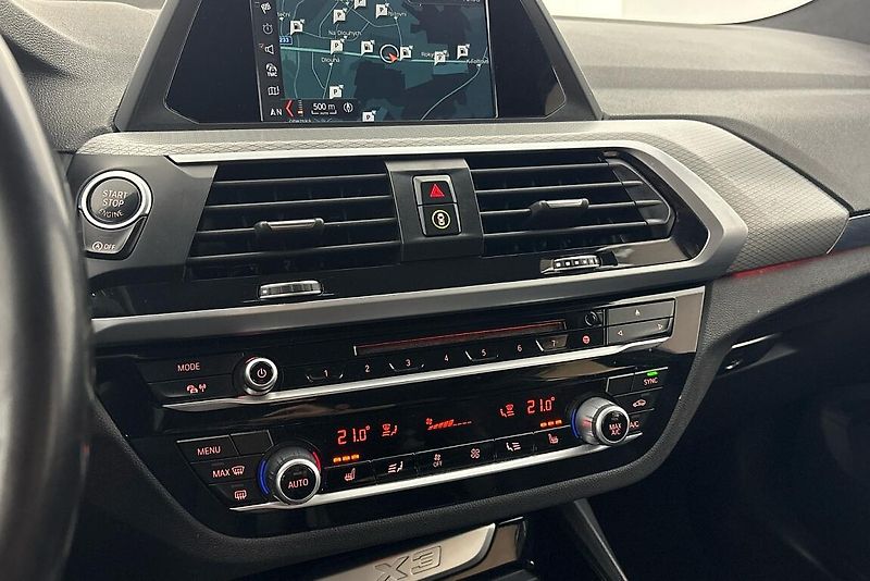 BMW X3 2.0i - fotka 21 z 26