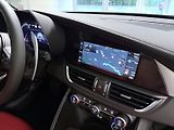Alfa Romeo Giulia (2026) 2.0T 280k AT8 ZF Q4 4x4 Veloce - náhled 11
