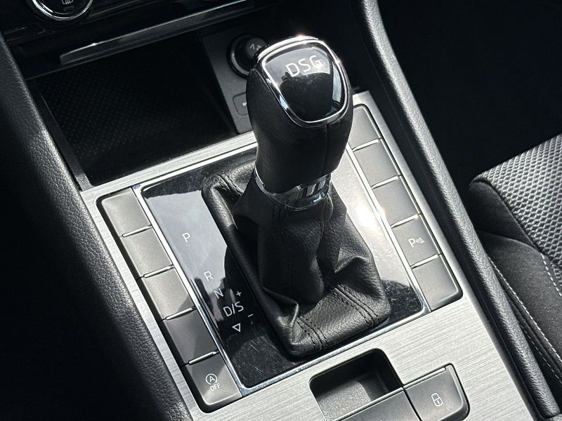 Škoda Superb (2022) Combi 2.0 TDI DSG Style - fotka 15 z 33