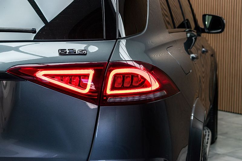 Mercedes-Benz GLE 450 AMG*TAŽNÉ*AIR*2xKOLA*DPH* - fotka 46 z 52