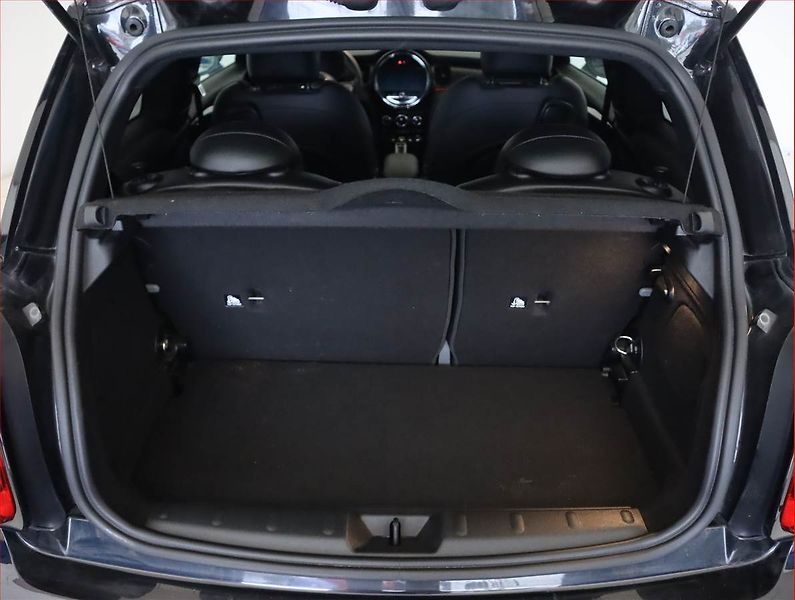 Mini Ostatní (2021) Cooper SE 32 kWh, SoH 96% - fotka 14 z 22