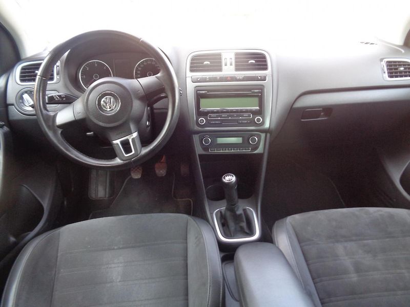 Volkswagen Polo 1,6 - fotka 12 z 13
