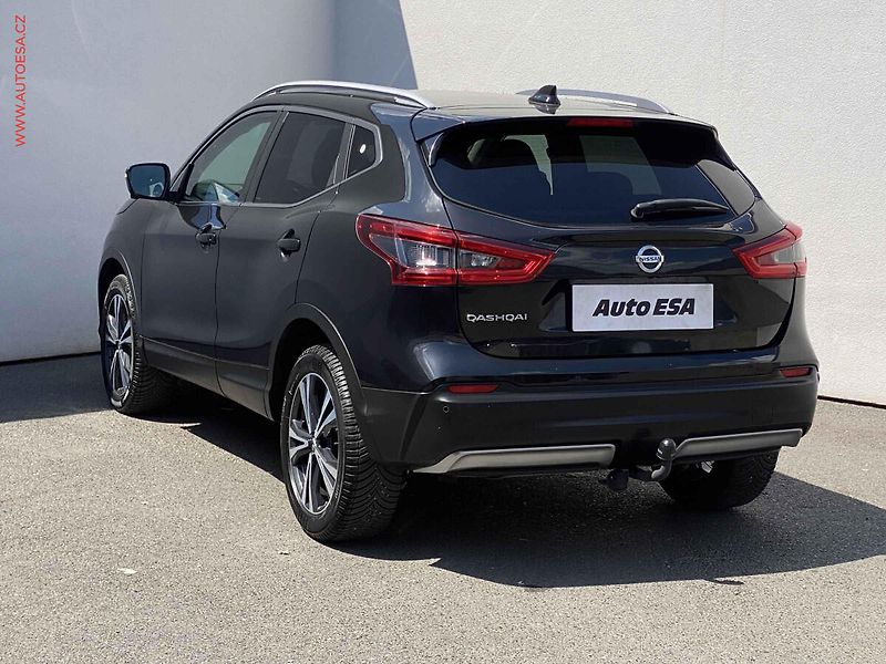 Nissan Qashqai (2017) 1.6 dCi, N-Connecta, AT, TZ - fotka 6 z 17