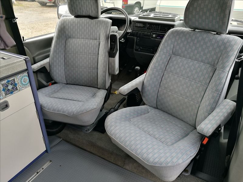 Volkswagen D California   2,4 - fotka 13 z 20