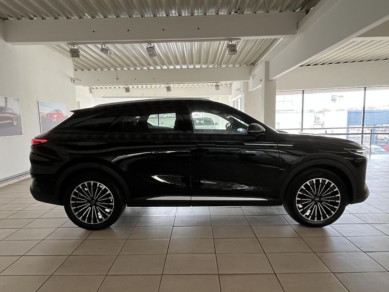Omoda 9 (2025) PHEV  - fotka 4 z 13