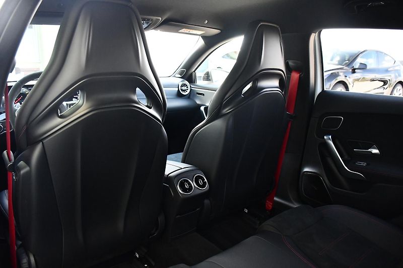 Mercedes-Benz Třídy A 45S AMG 4MATIC+PPF - fotka 18 z 59