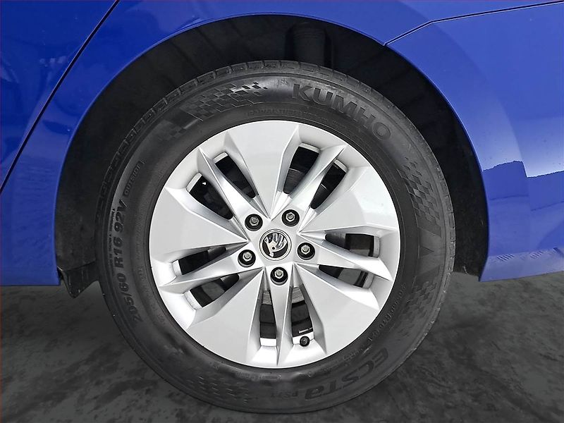 Škoda Octavia (2020) Ambition 1.5 TSI, Serv.kniha - fotka 15 z 21
