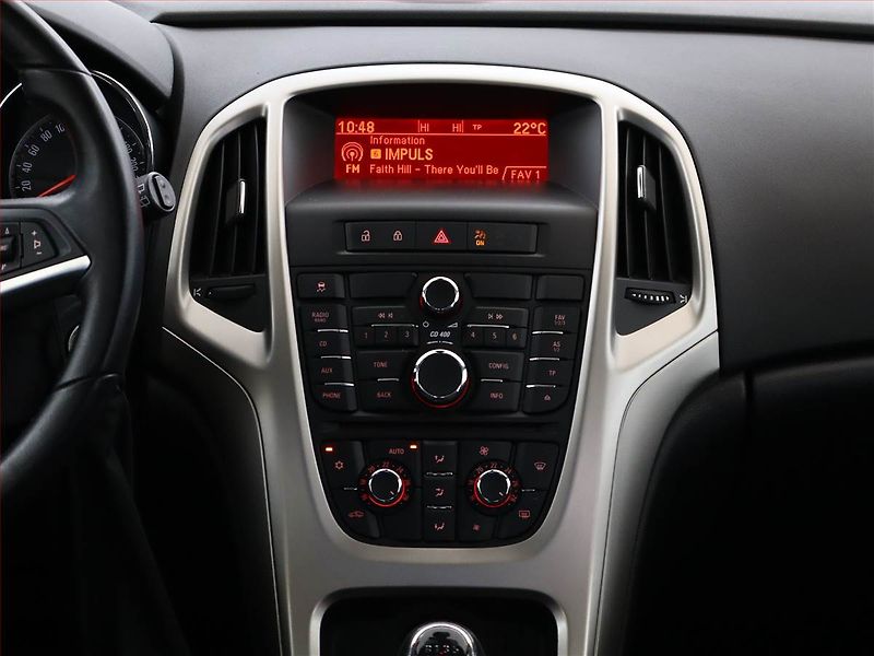 Opel Astra (2011) 1.4 T, Serv.kniha, Tempomat - fotka 9 z 10