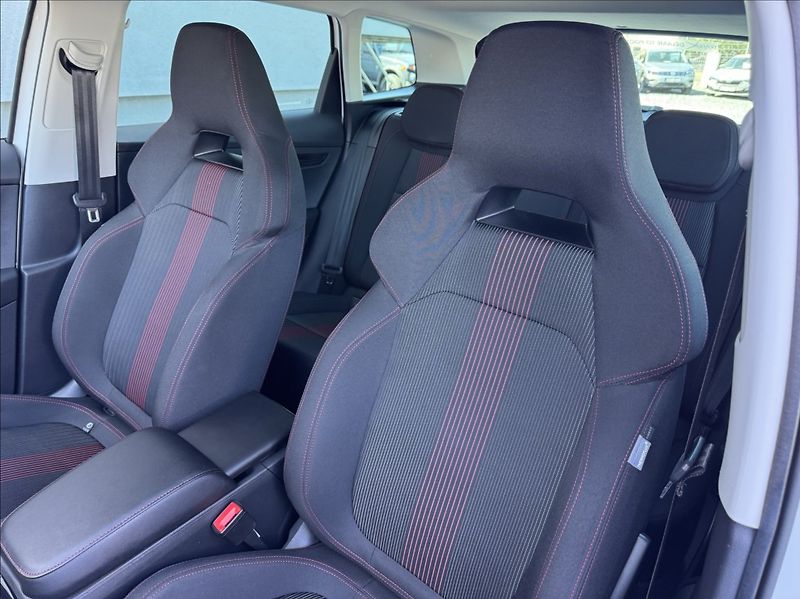 Škoda Karoq 1,5 TSI STYLE DPH 1maj původČR - fotka 21 z 50