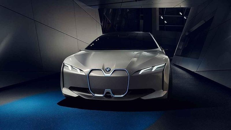 Koncept BMW i Vision Dynamics.