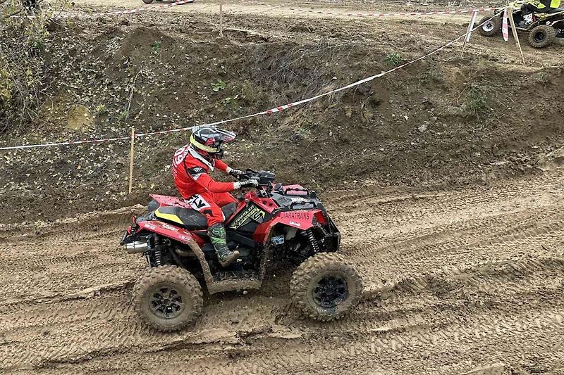 Offroad Maraton Most 2025 v lomu v Braňanech.
