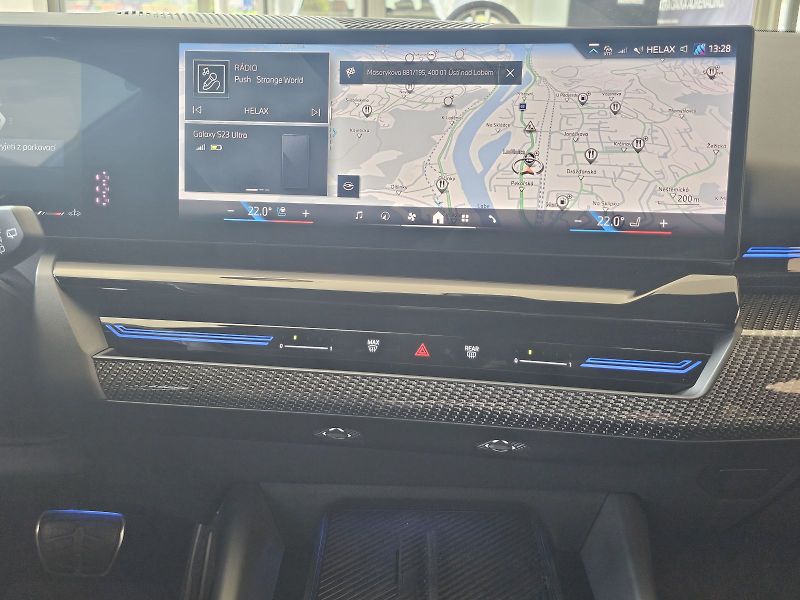 BMW Řada 5 540d xDrive Touring - fotka 26 z 39