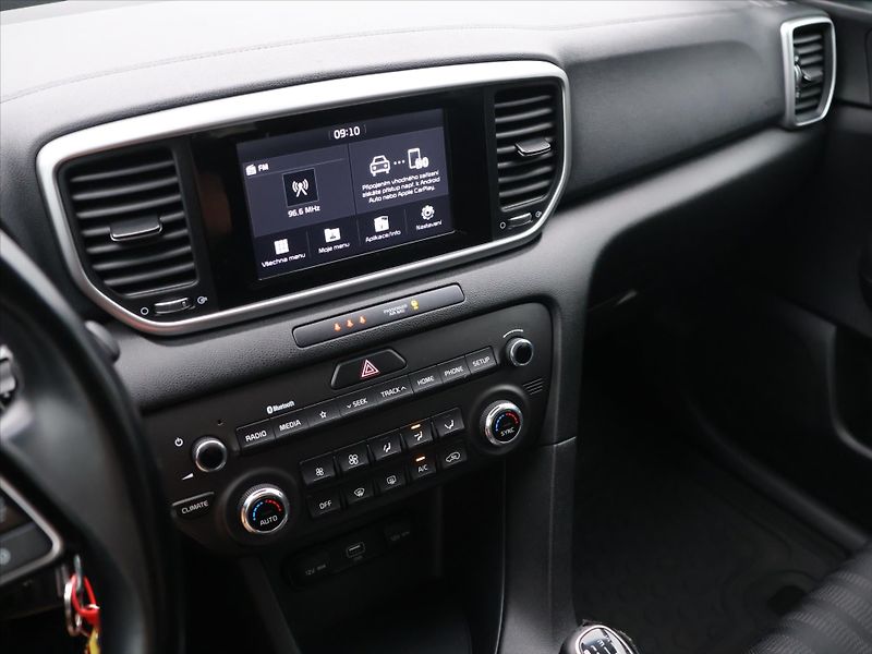 Kia Sportage 1,6 CRDI 85kW Exclusive - fotka 20 z 30