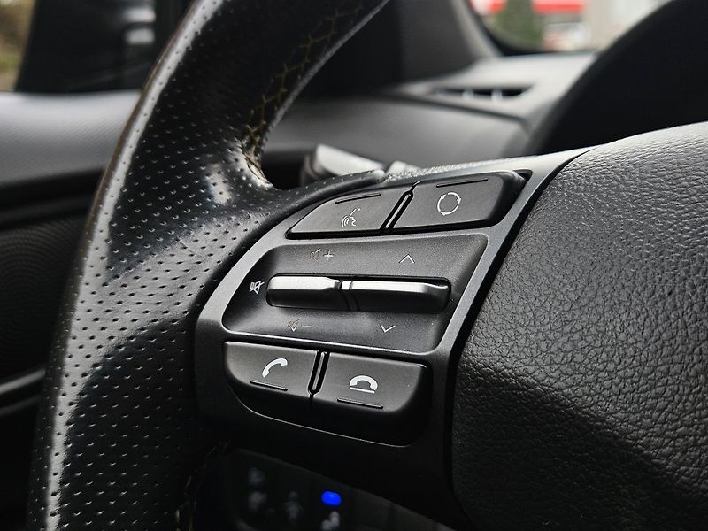 Hyundai Kona 1,0 T-GDi, Mystic+Guard, 1.maj - fotka 17 z 35
