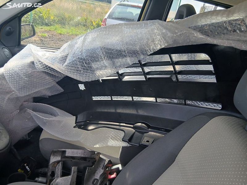 Fiat Panda 1.1i, utržené rameno, pojízdné - fotka 7 z 9