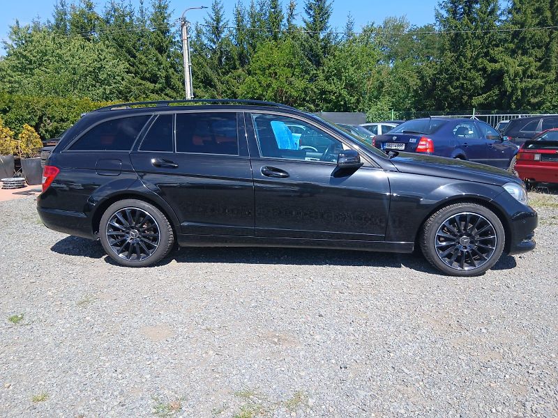 Mercedes-Benz Třídy C 180 CDI, AMG optik, Facelift - fotka 10 z 39