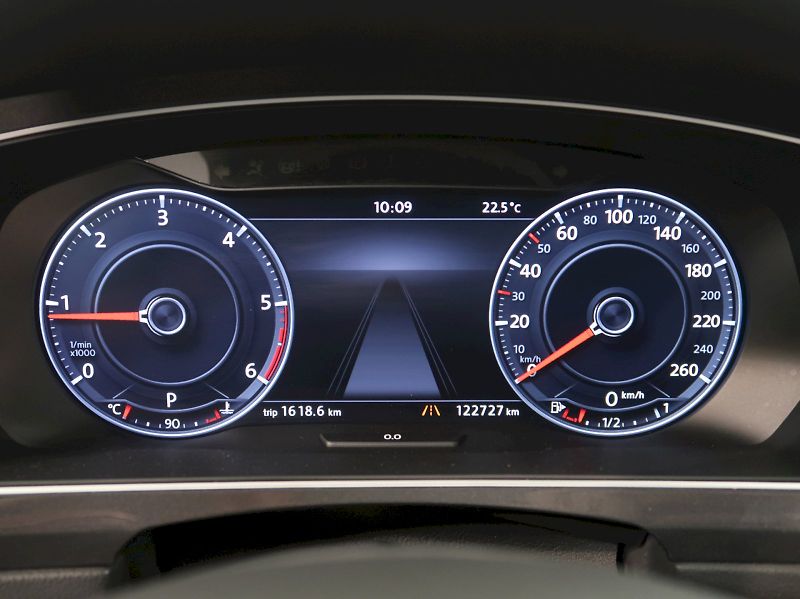 Volkswagen Tiguan (2016) HIGHLINE 2.0TDI 4x4 DSG TAŽNÉ - fotka 17 z 35