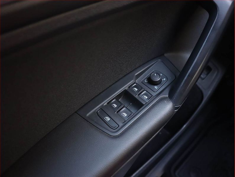 Volkswagen Tiguan (2021) 1.5 TSI - fotka 21 z 22