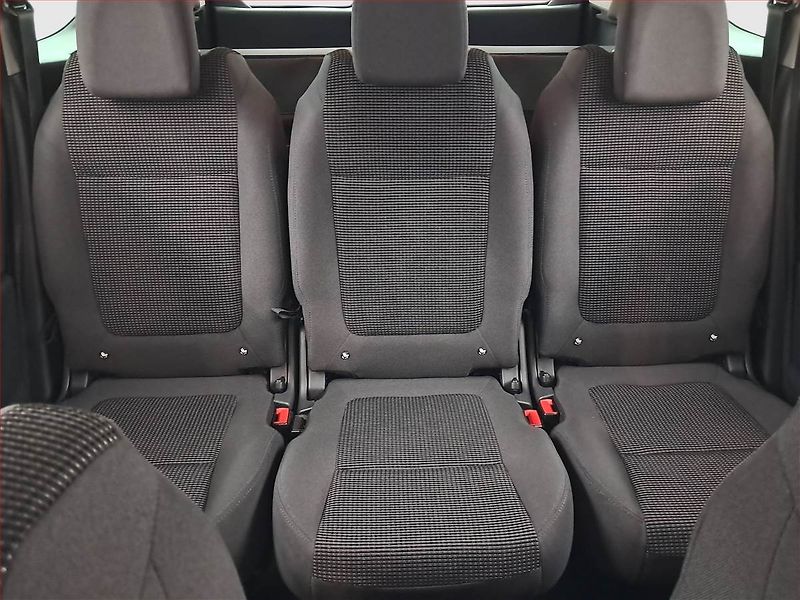 Peugeot 5008 (2013) 1.6 HDi, nová STK, rezervace - fotka 10 z 15