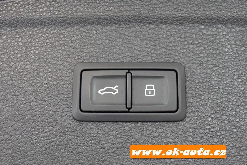 Audi Q5 2.0 TDI QUATTRO PRAV.SERVIS - fotka 24 z 60