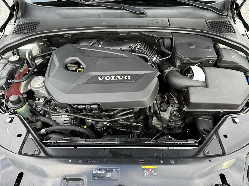 Volvo V70 1,6i T4 132kW OCEAN RACE - fotka 7 z 45