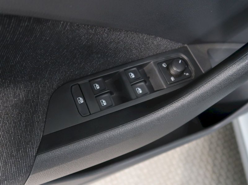 Škoda Kamiq (2021) STYLE 1.0TSI 81KW LED CZ TAŽNÉ - fotka 35 z 38