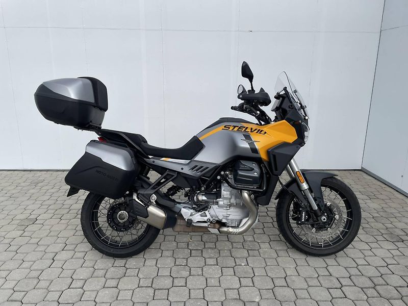Moto Guzzi (2026) V100 Stelvio ARAS E5+ - fotka 2 z 16