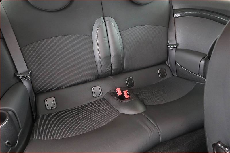 Mini Clubman (2013) Cooper SD, Automat, Navi - fotka 10 z 20